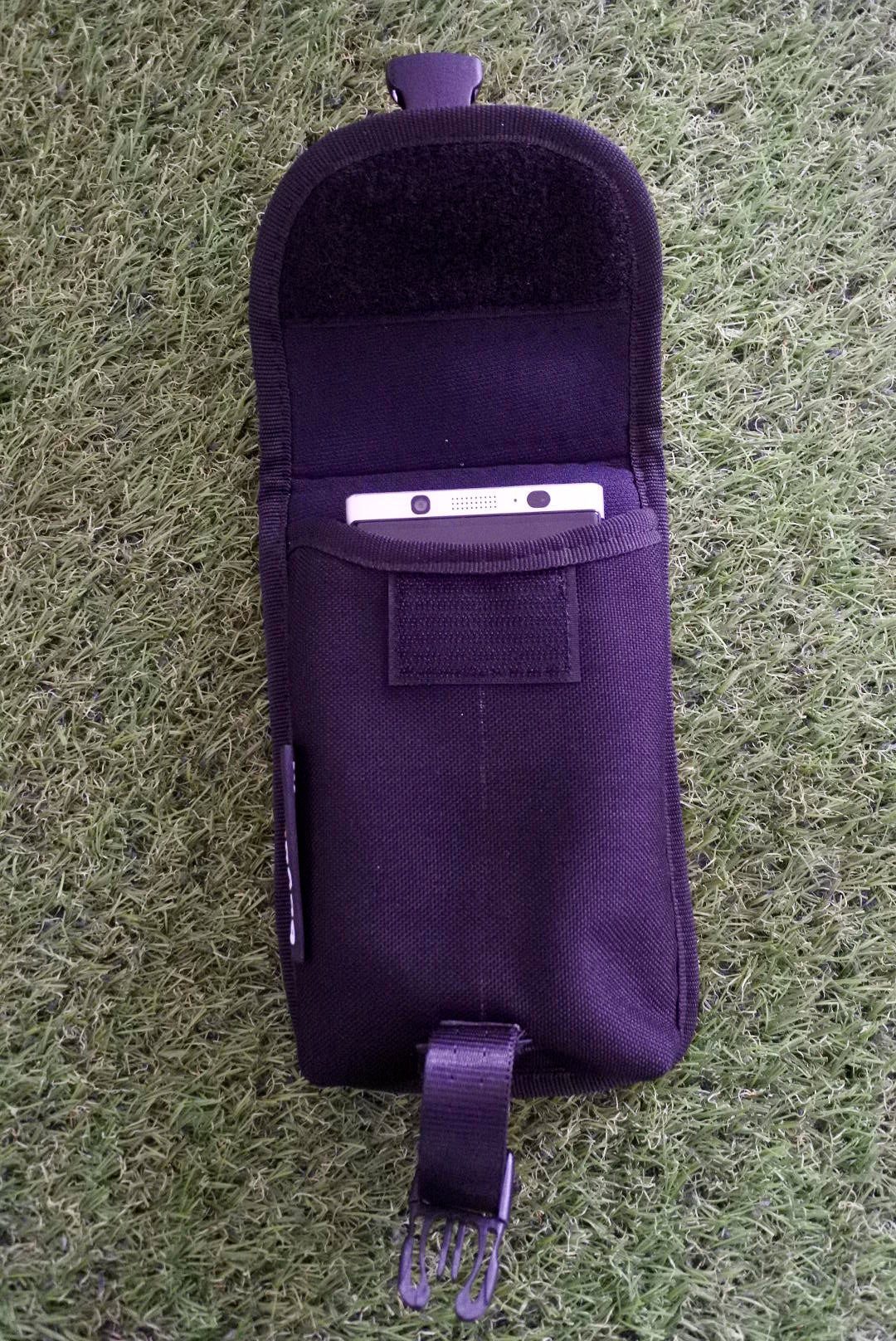 Bagaboo phone holster